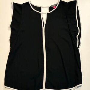 Black sleeveless v neck detail top